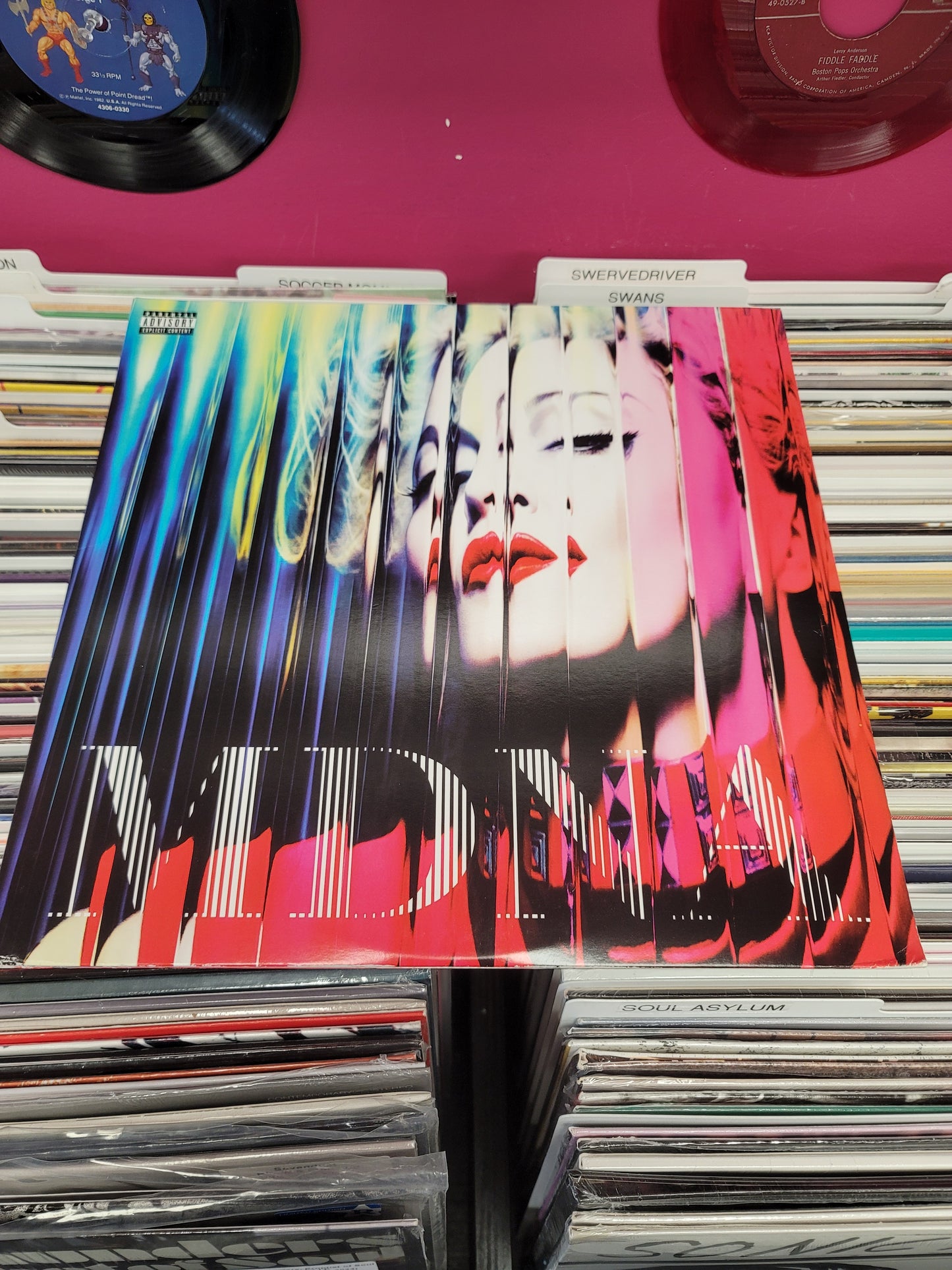 USED: Madonna - MDNA LP vinyl record