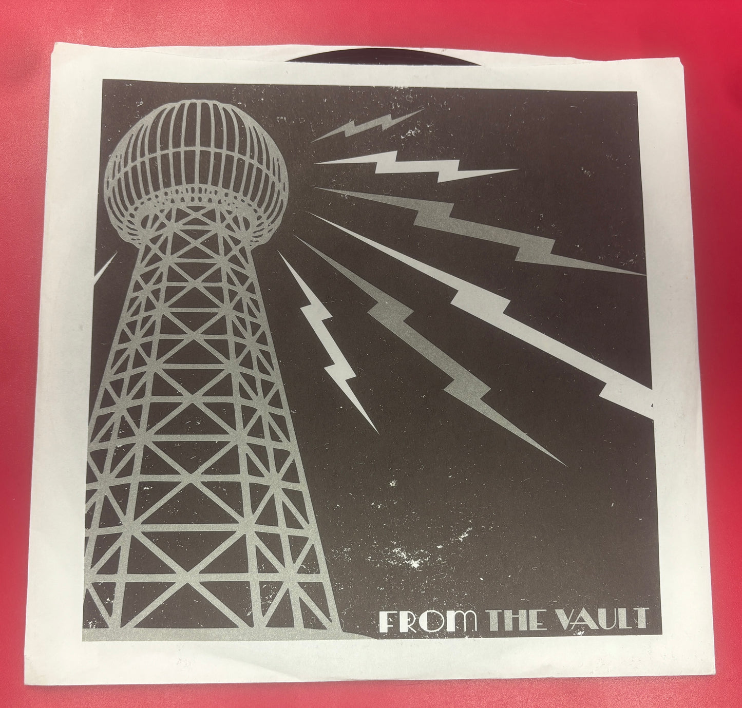 USED: The Dead Weather - Forever My Queen 7" vinyl single (2009 pressing from the Third Man Vault)