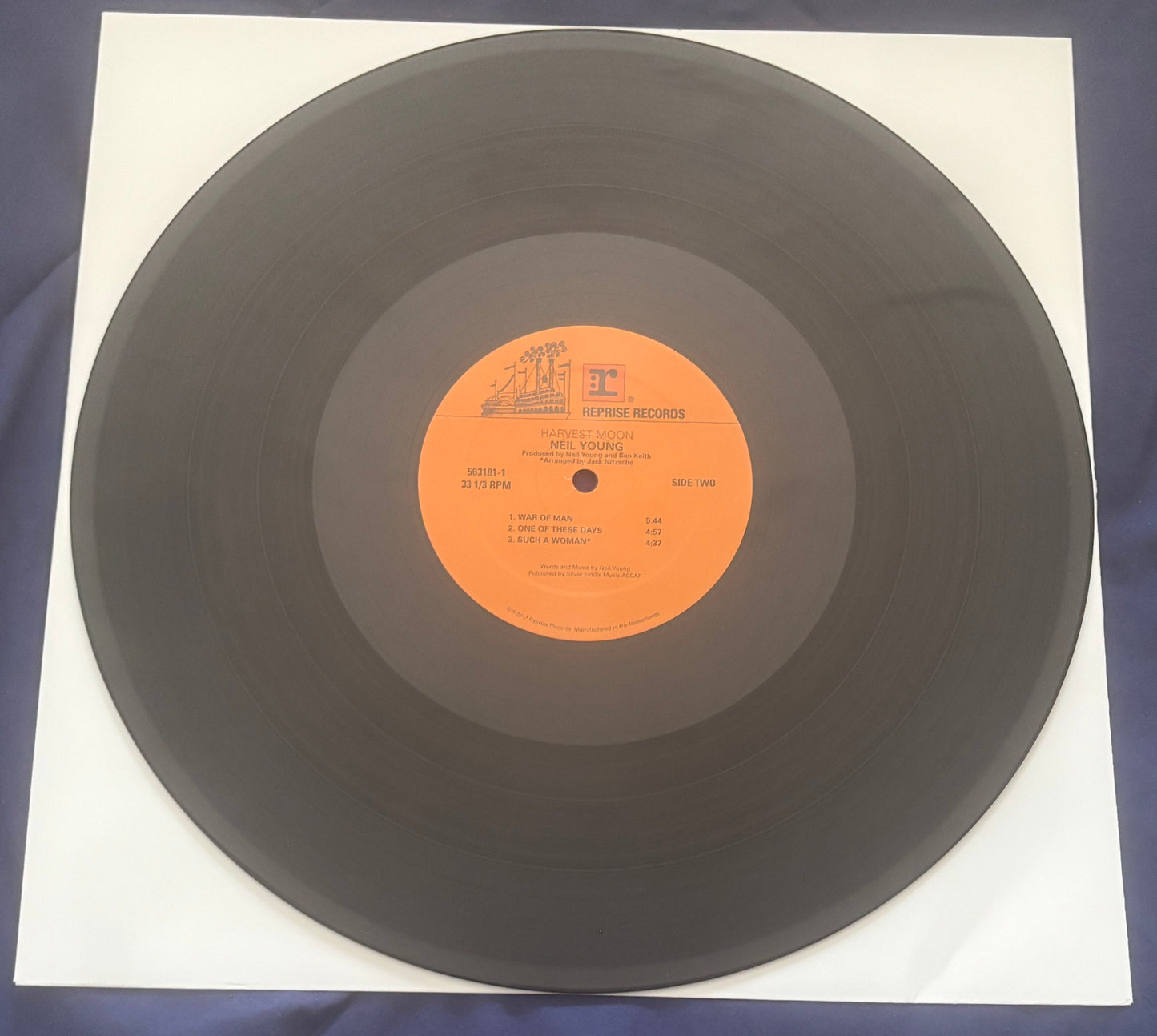 USED: Neil Young - Harvest Moon 2xLP vinyl record (2017 reissue w/ etching)