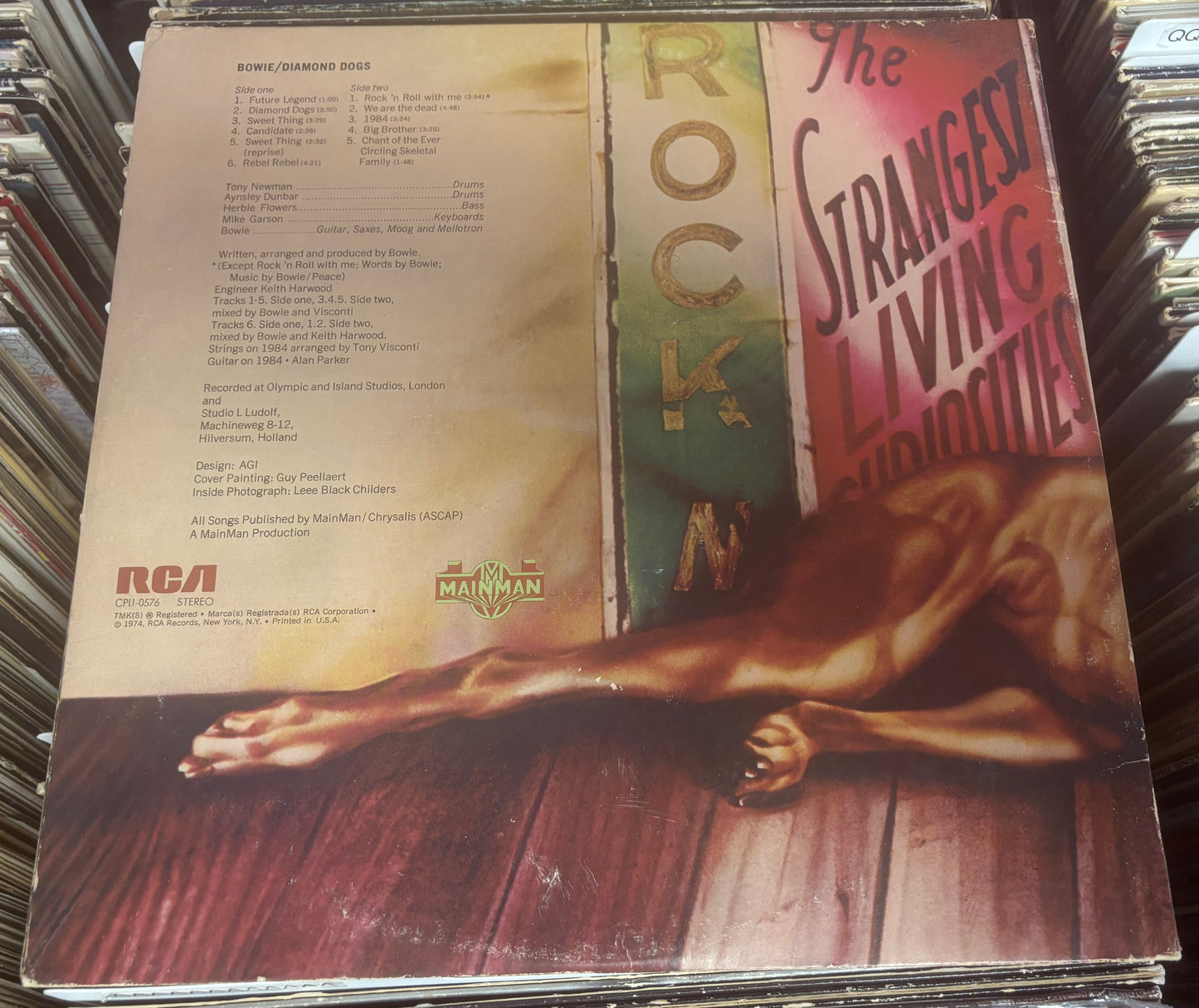 USED: David Bowie - Diamond Dogs LP vinyl record (original 1974 pressing)