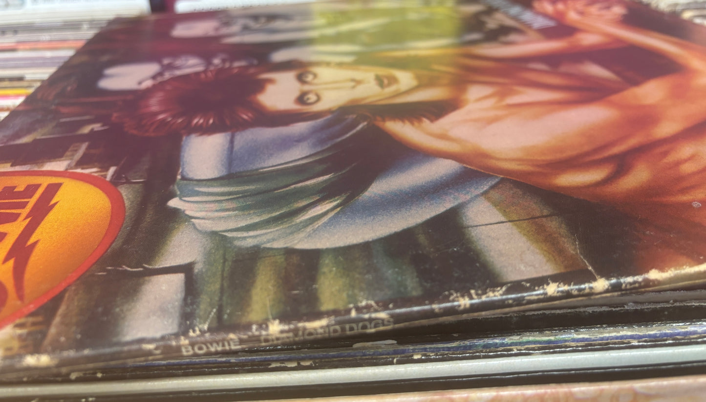 USED: David Bowie - Diamond Dogs LP vinyl record (original 1974 pressing)